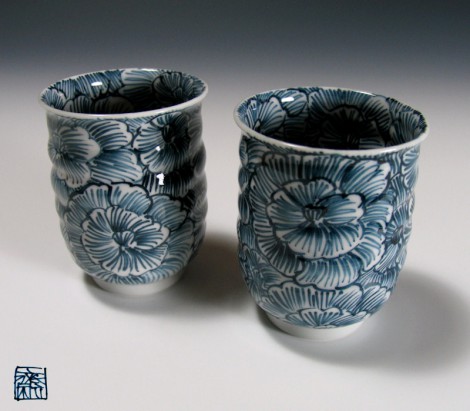 Peony Green Tea Cup Set by Murata Tetsu: click to enlarge