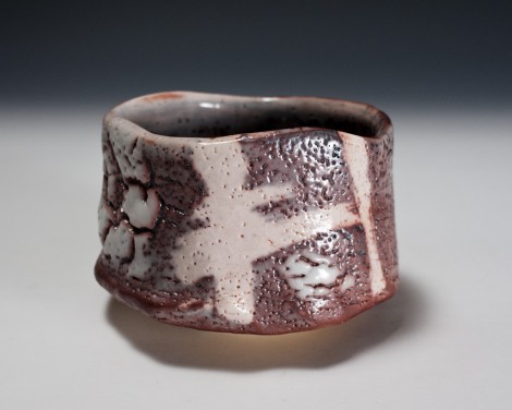 Murasaki Shino Tea Ceremony Bowl by Suzuki Tomio: click to enlarge